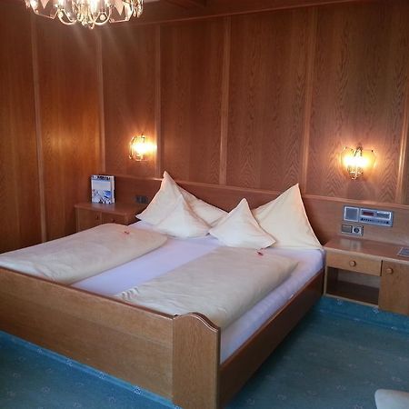 Hotel Garni Dietrich Seefeld in Tirol Exteriör bild